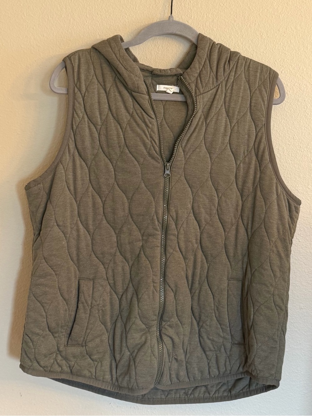 Maurices Quilted Hooded Vest in Olive Size XL